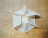 餃子の皮で☆お花みたいなチーズのおつまみ作り方5写真