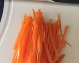 昆布茶で味わい深い！セロリと人参のサラダ作り方1写真