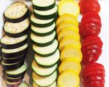スキレットで！夏野菜と挽肉のチーザ焼き作り方1写真
