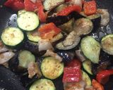 ズッキーニと夏野菜の豚バラ 味噌炒め作り方5写真