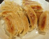 ごま油かおるタレで食べる巻き巻き餃子作り方1写真