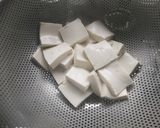 湯通し豆腐とチンゲン菜の炒め物作り方2写真