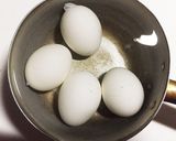お弁当に！塩味ゆでたまご作り方1写真