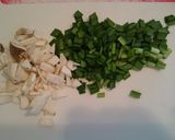 ランチに簡単！ニラ玉チャーハン作り方1写真