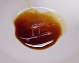チャーシューの煮汁で！黄金ラーメンスープ作り方1写真