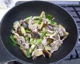 ナスとこま切れ肉のニンニク味噌炒め作り方3写真