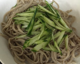 冷やしそば　とろろ昆布と納豆のせ作り方2写真