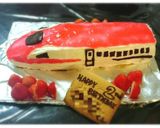 お誕生日に☆ロールケーキで新幹線こまち作り方13写真