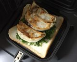 ジューシー餃子☆ホットサンド作り方4写真