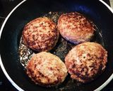 簡単♫煮込みハンバーグonチーズ♡作り方4写真