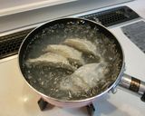 ⑥ 餃子のペペロンチーノ風 ⑥作り方1写真