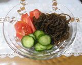 子供もOK♡酸っぱすぎないもずくサラダ作り方5写真