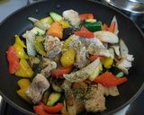 鶏肉と彩り野菜のオレガノ炒め✿作り方5写真