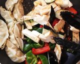 王将生餃子で♪うまうま夏野菜チャンプルー作り方6写真