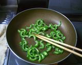 ゴーヤと魚肉ソーセージの卵とじ作り方3写真