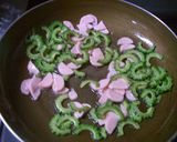 ゴーヤと魚肉ソーセージの卵とじ作り方4写真