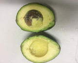 簡単5分◎アボカドの皮とタネを上手にとる作り方5写真