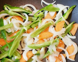 簡単♡節約おかず♡絹揚げ野菜炒め作り方4写真