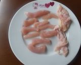 カットトマトと鶏の胸肉のスープ作り方2写真