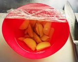 隠し味は粉チーズ！皮付きフライドポテト作り方2写真