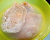 アレンジ★鶏ハム⇒【三葉カニカマ鶏ハム】作り方4写真