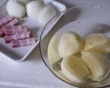 我が家流!甘ミソ風味なベーコン肉じゃが作り方1写真