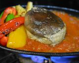トマト缶で椎茸豚バーグ♡トローリ温玉添え作り方7写真