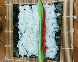 梅きゅうを白ごはんでかっぱ巻き♪作り方4写真