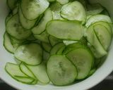 子供も好きになる！きゅうりとわかめ酢の物作り方1写真