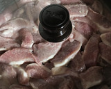 【材料これだけ】超簡単 豚ロースの焼き肉作り方2写真