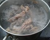 ストウブ鍋で♪牛スジ肉の赤ワイン煮込み作り方2写真