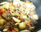 フライパンで簡単♪塩昆布の肉じゃが作り方1写真