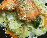 サッポロ一番で*塩焼きそば鮭唐揚げのせ作り方4写真