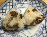 キヌアとゴーヤの佃煮のおにぎり作り方3写真