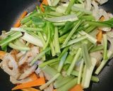 ☆豚肉・焼きちくわ・小松菜の正油あんかけ作り方6写真