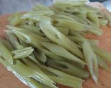 フキの炒め物作り方1写真