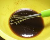 炒めたキノコをのせた水菜と豆腐のサラダ作り方5写真