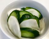 簡単‼カブとキュウリの塩もみ作り方1写真