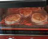 カルディ☆餃子の皮ソーセージトマトピザ作り方4写真