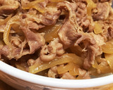 旨みたっぷり玉ねぎとろりん☆我が家の牛丼作り方24写真