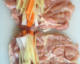 ほどよい歯ごたえ◎根菜と生姜の鶏肉巻き作り方2写真