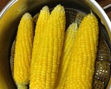 美味しく色鮮やかなトウモロコシ作り方3写真