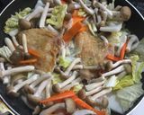 簡単！フライパン１つで♪鶏肉のスープ煮作り方5写真
