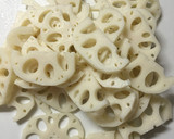 蓮根とそぼろ炒め作り方1写真