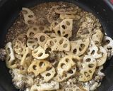 蓮根とそぼろ炒め作り方7写真