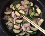ご飯とも◎茄子と豚、にんにくの芽醤油炒め作り方7写真