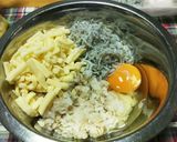 おやつに♪しらすとご飯のチーズ焼き作り方1写真