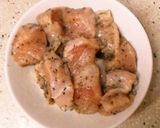 ハーブな胸肉、ヨーグルトドレッシングがけ作り方1写真
