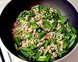 がっつり！たっぷりニラのピリ辛肉だれ麺作り方3写真