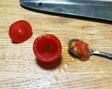 お弁当にパーティーに☆トマトのマヨカップ作り方2写真